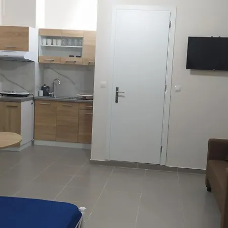 Ilida Apartment *