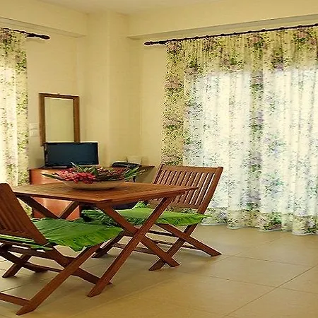 Ilida Apartment *